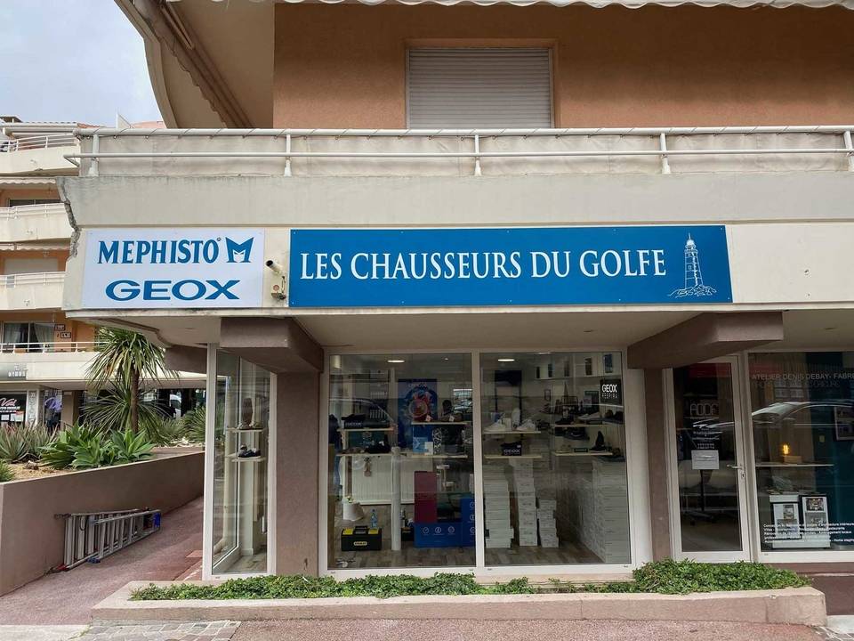 Magasin de chaussures à Le Lavandou
